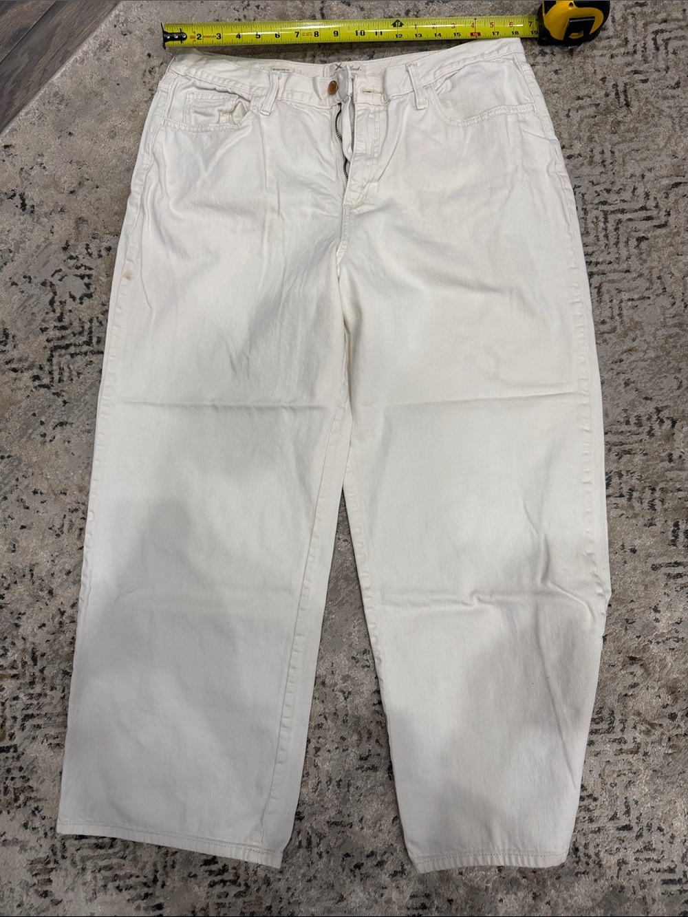 Women’s Classic Straight off-white Pants